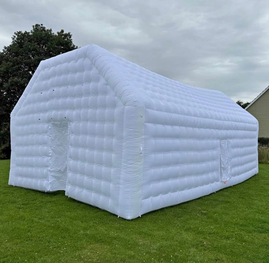 Oppusteligt Festtelt – 54 m² (NYHED)